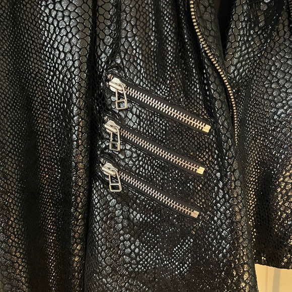 Zipper Reptile print Jacket - Picture 4 of 9